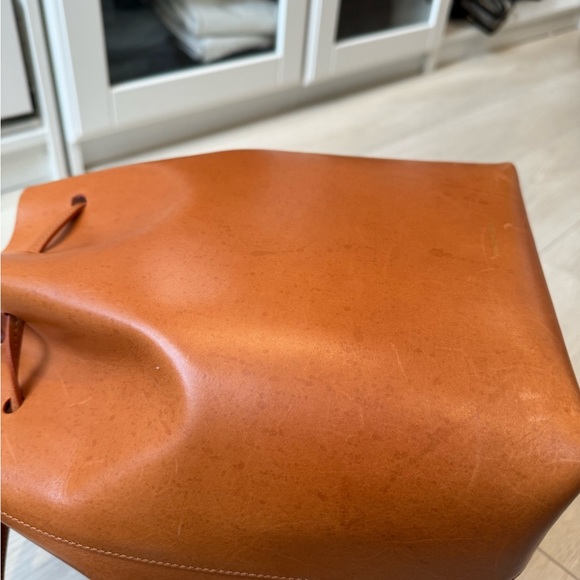 Mansur Gavriel Bucket Bag in color Camello/Rose - Picture 11 of 15